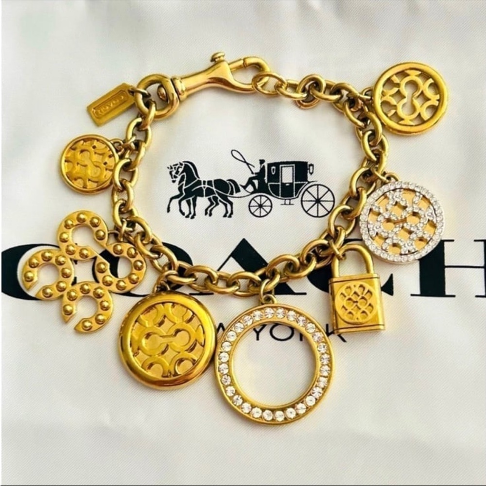 💰SOLD💰Vintage Coach Charm Bracelet - Picture 4 of 11